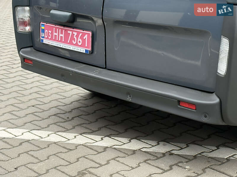 Грузовой фургон Renault Trafic 2014 в Ровно