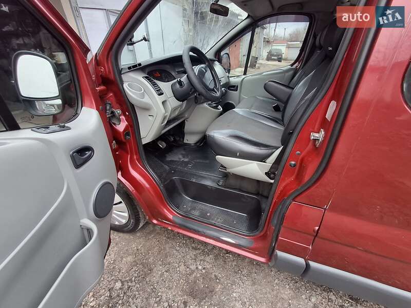 Мінівен Renault Trafic 2006 в Києві