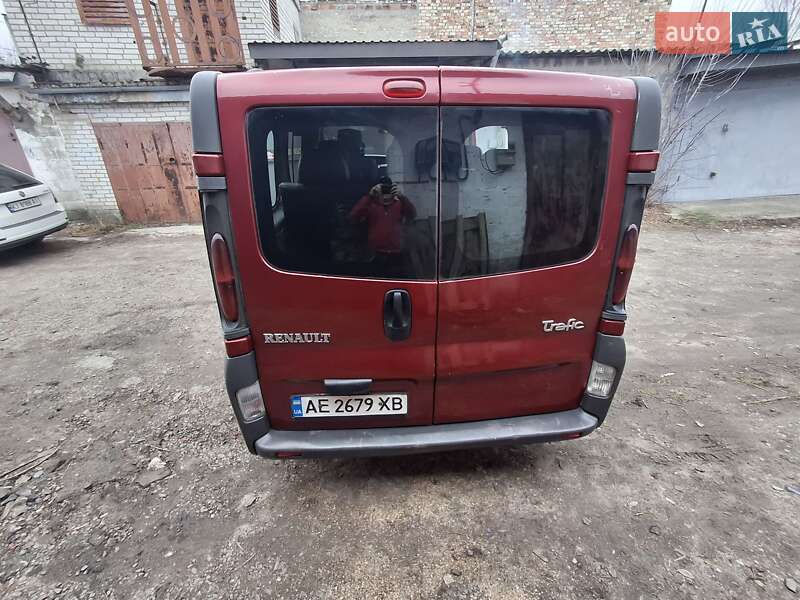 Мінівен Renault Trafic 2006 в Києві