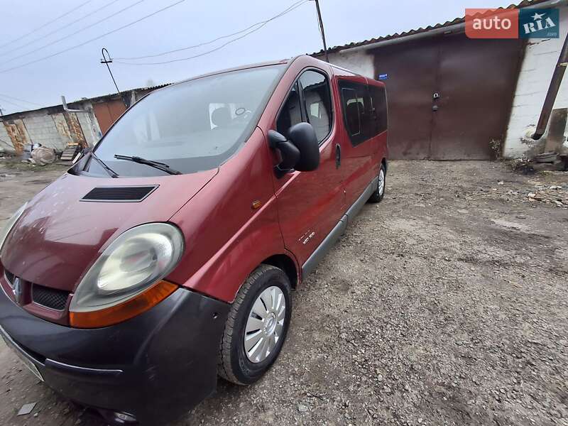 Мінівен Renault Trafic 2006 в Києві