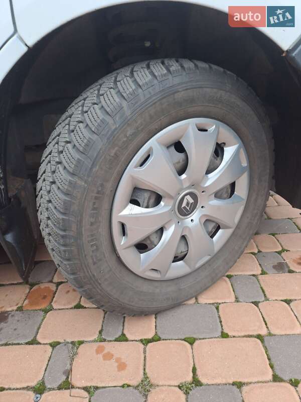 Минивэн Renault Trafic 2004 в Южноукраинске фото 9 Минивэн Renault Trafic 2004 в Южноукраинске