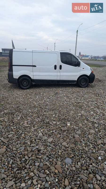 Грузовой фургон Renault Trafic 2002 в Тячеве фото 2 Грузовой фургон Renault Trafic 2002 в Тячеве