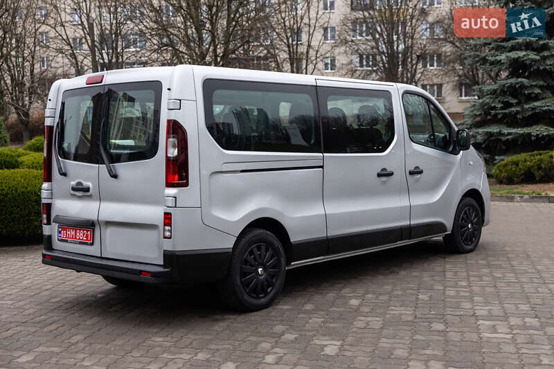 Минивэн Renault Trafic 2017 в Луцке