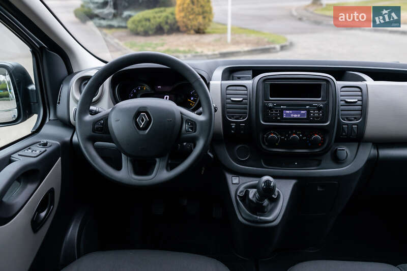 Минивэн Renault Trafic 2017 в Луцке