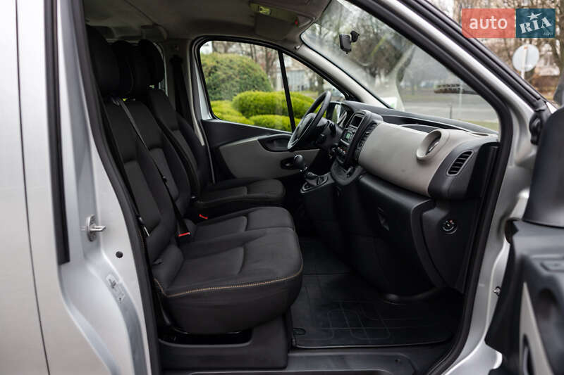 Минивэн Renault Trafic 2017 в Луцке