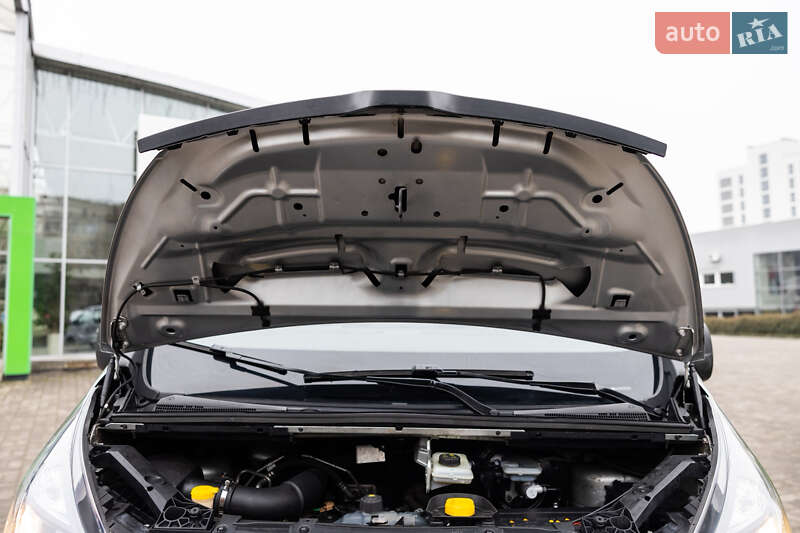 Минивэн Renault Trafic 2017 в Луцке