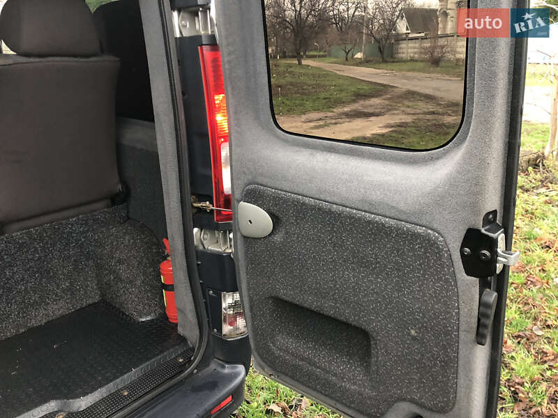 Мінівен Renault Trafic 2007 в Кам'янці