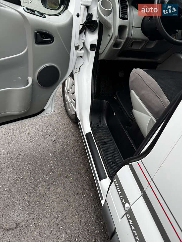 Минивэн Renault Trafic 2004 в Виннице