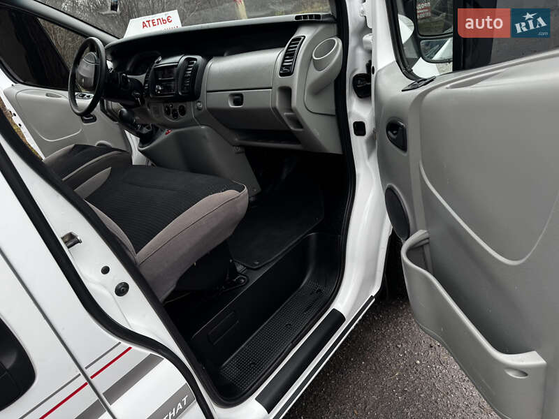 Минивэн Renault Trafic 2004 в Виннице