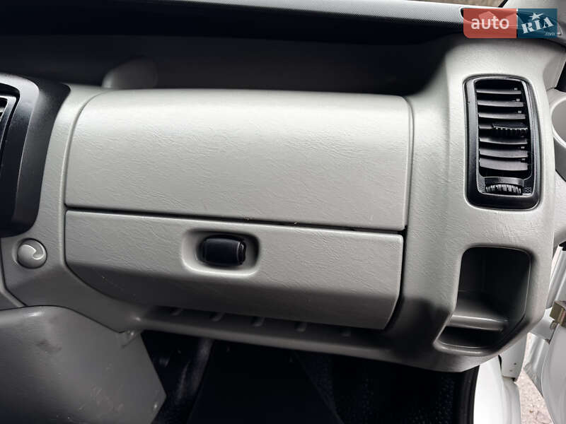 Минивэн Renault Trafic 2004 в Виннице