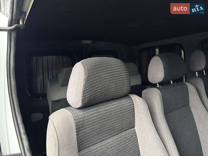 Минивэн Renault Trafic 2004 в Виннице