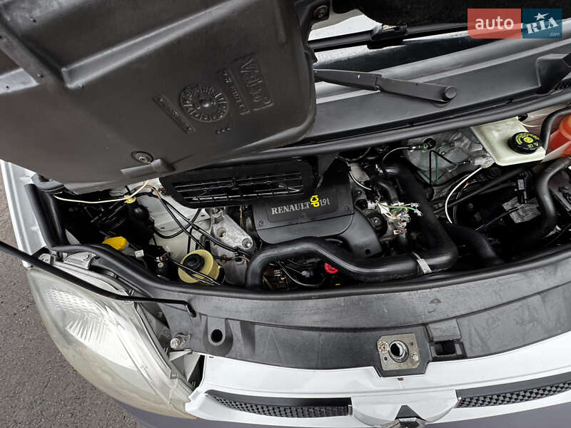 Минивэн Renault Trafic 2004 в Виннице