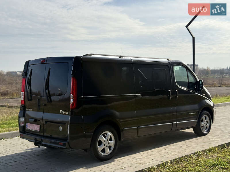 Минивэн Renault Trafic 2014 в Ровно фото 12 Минивэн Renault Trafic 2014 в Ровно
