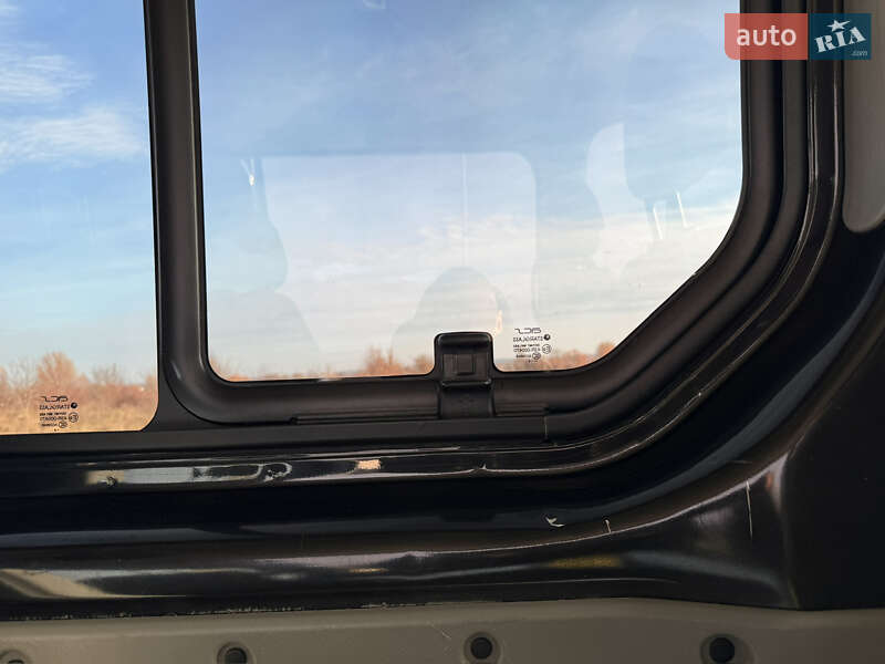 Минивэн Renault Trafic 2014 в Ровно фото 35 Минивэн Renault Trafic 2014 в Ровно