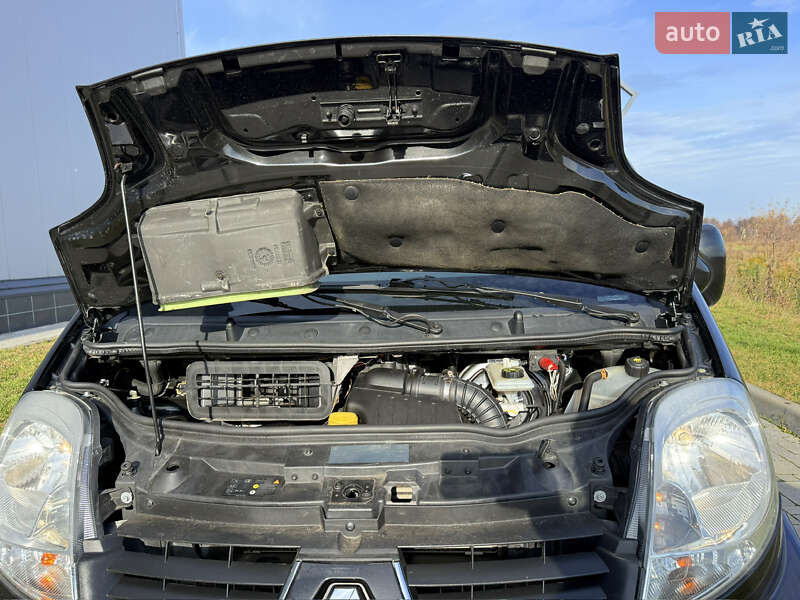 Минивэн Renault Trafic 2014 в Ровно фото 39 Минивэн Renault Trafic 2014 в Ровно