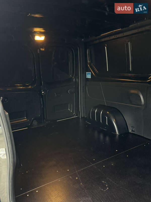 Грузовой фургон Renault Trafic 2021 в Киеве фото 88 Грузовой фургон Renault Trafic 2021 в Киеве