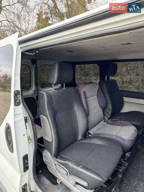 Минивэн Renault Trafic 2008 в Буске фото 4 Минивэн Renault Trafic 2008 в Буске