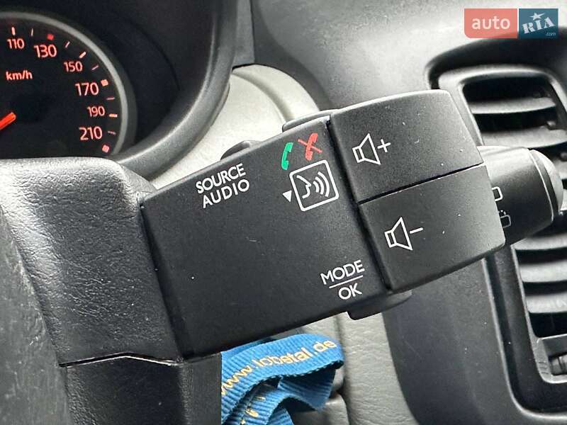 Минивэн Renault Trafic 2011 в Киеве