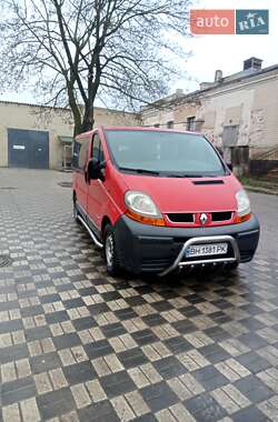 Минивэн Renault Trafic 2005 в Авангарде