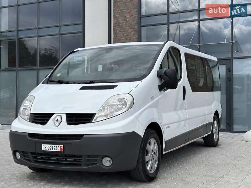 Renault Trafic 2011