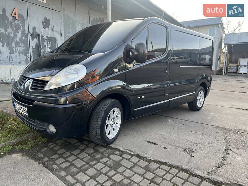 Вантажний фургон Renault Trafic 2011 в Стрию