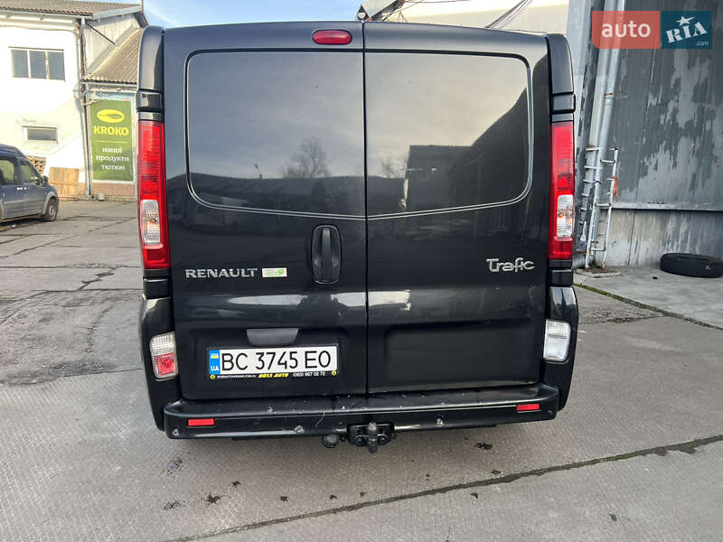 Вантажний фургон Renault Trafic 2011 в Стрию