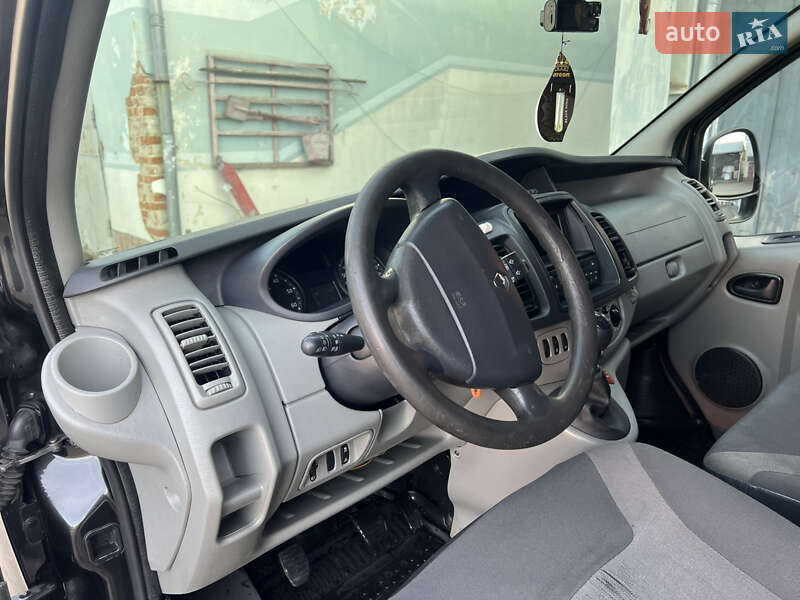 Вантажний фургон Renault Trafic 2011 в Стрию