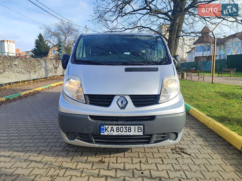 Грузопассажирский фургон Renault Trafic 2012 в Киеве фото 3 Грузопассажирский фургон Renault Trafic 2012 в Киеве