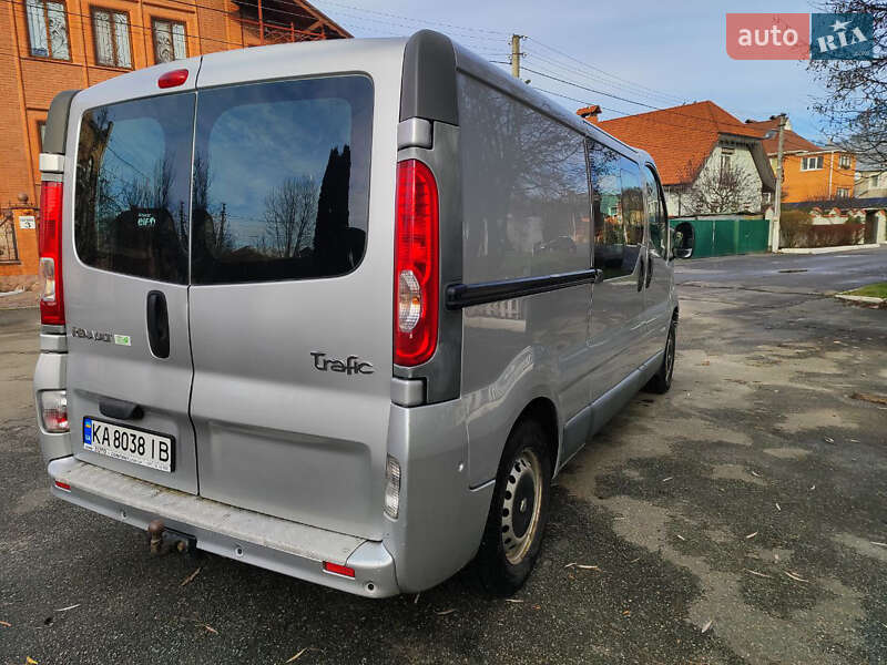 Грузопассажирский фургон Renault Trafic 2012 в Киеве фото 23 Грузопассажирский фургон Renault Trafic 2012 в Киеве