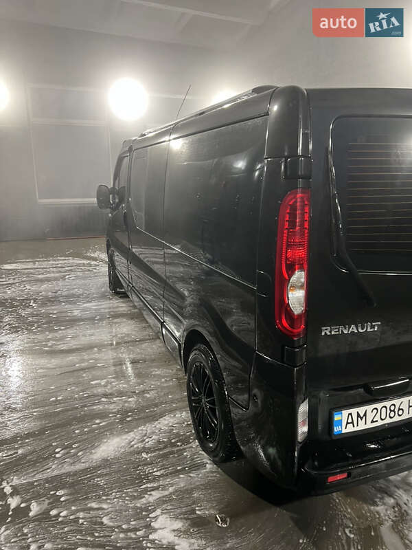 Минивэн Renault Trafic 2008 в Переяславе