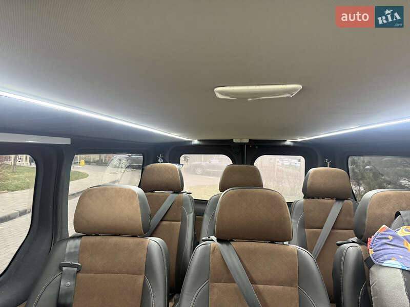Минивэн Renault Trafic 2019 в Киеве фото 16 Минивэн Renault Trafic 2019 в Киеве