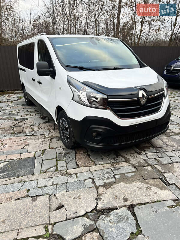 Минивэн Renault Trafic 2021 в Коростене