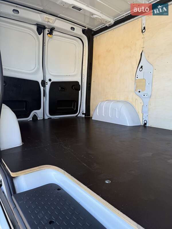 Вантажний фургон Renault Trafic 2022 в Ладижині фото 52 Вантажний фургон Renault Trafic 2022 в Ладижині