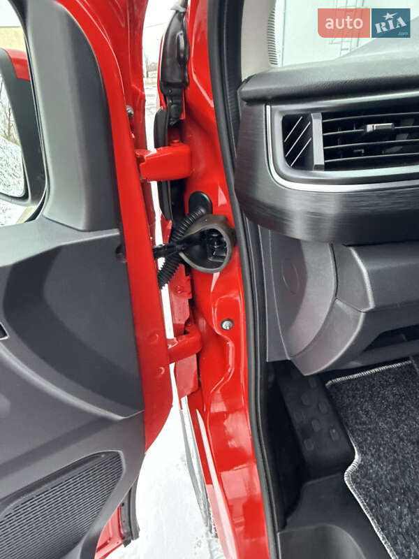 Другие грузовики Renault Trafic 2023 в Киеве фото 41 Другие грузовики Renault Trafic 2023 в Киеве