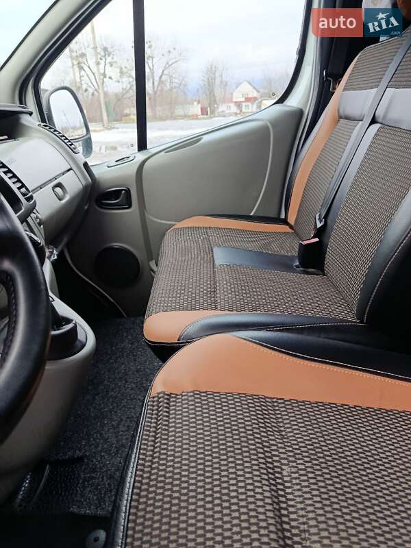 Мінівен Renault Trafic 2010 в Сумах