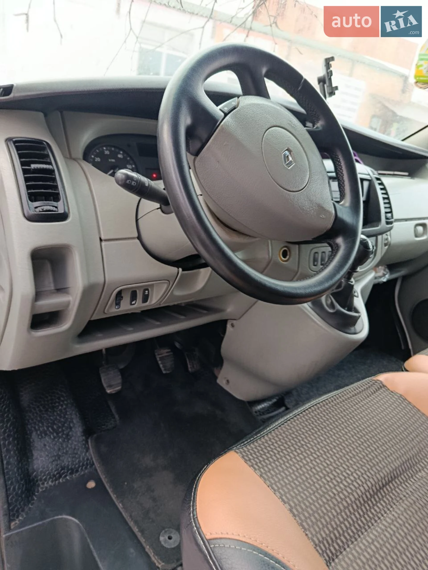 2010 Renault Trafic - мініатюра 15
