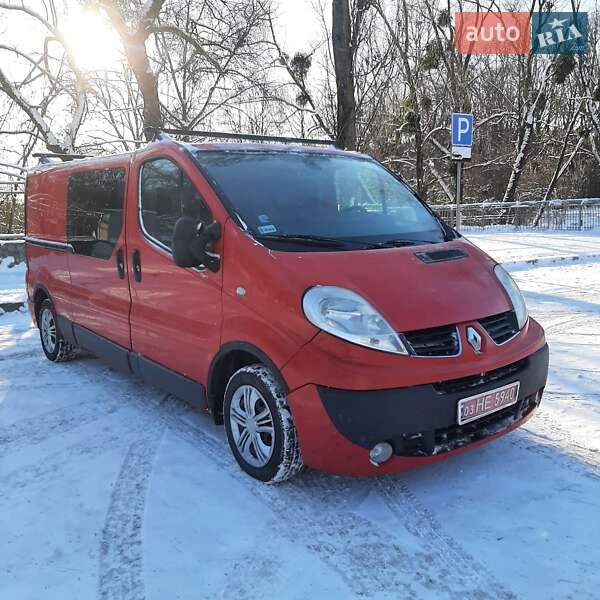Грузопассажирский фургон Renault Trafic 2010 в Полтаве