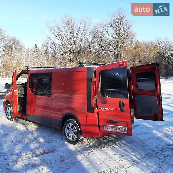 Грузопассажирский фургон Renault Trafic 2010 в Полтаве