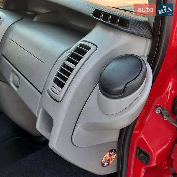 Грузопассажирский фургон Renault Trafic 2010 в Полтаве