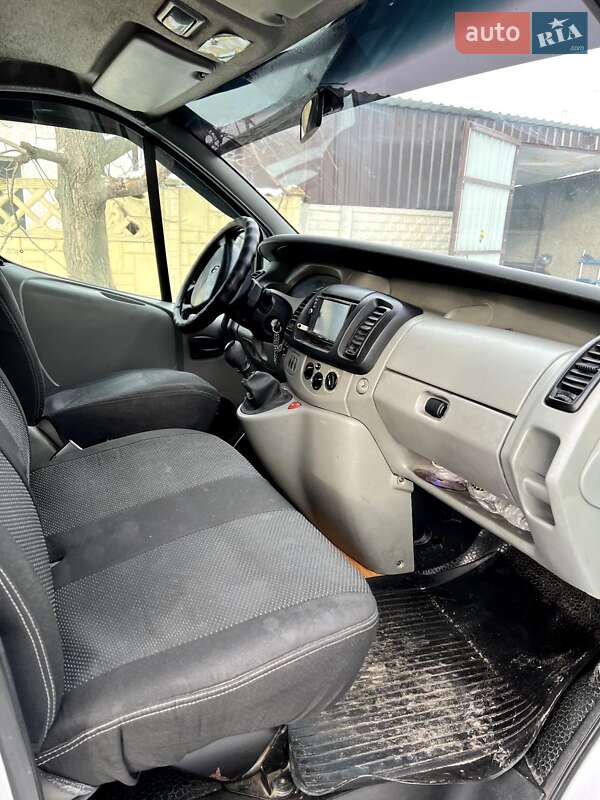 Грузовой фургон Renault Trafic 2003 в Павлограде фото 11 Грузовой фургон Renault Trafic 2003 в Павлограде