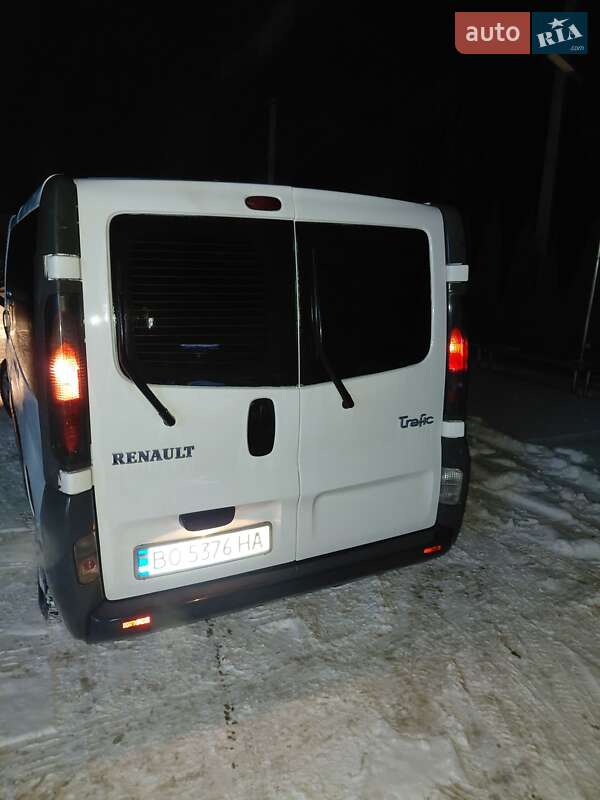 Мінівен Renault Trafic 2004 в Тернополі фото 3 Мінівен Renault Trafic 2004 в Тернополі