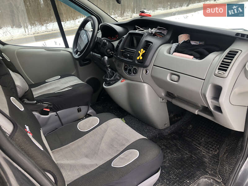 Грузопассажирский фургон Renault Trafic 2012 в Красилове