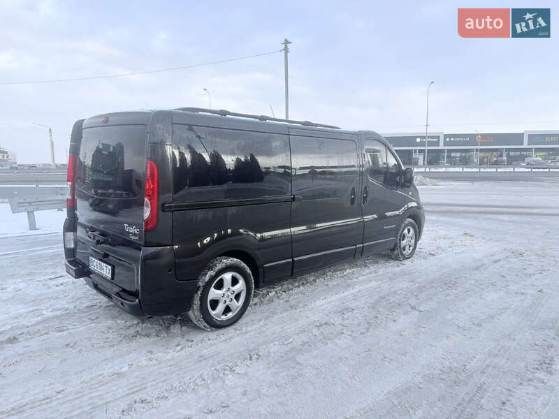 Мінівен Renault Trafic 2011 в Львові
