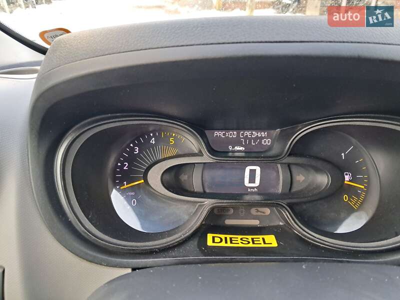 Мінівен Renault Trafic 2016 в Івано-Франківську