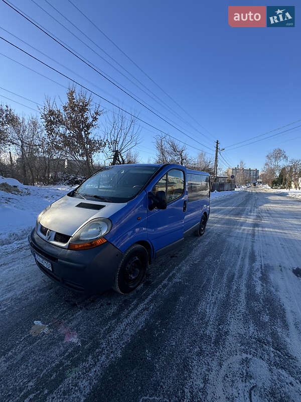 Минивэн Renault Trafic 2004 в Сумах фото 2 Минивэн Renault Trafic 2004 в Сумах