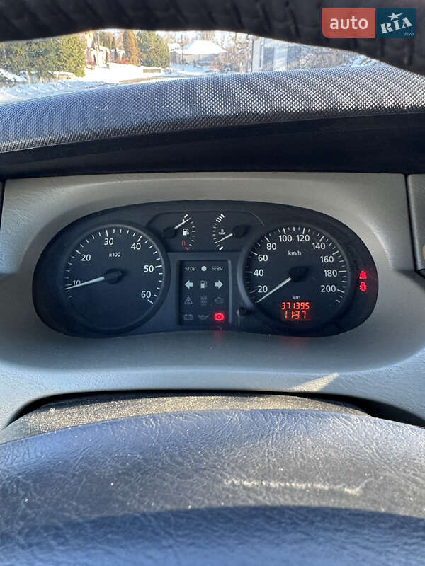 Минивэн Renault Trafic 2004 в Сумах фото 8 Минивэн Renault Trafic 2004 в Сумах