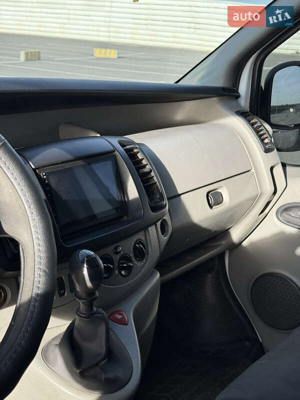 Минивэн Renault Trafic 2005 в Львове