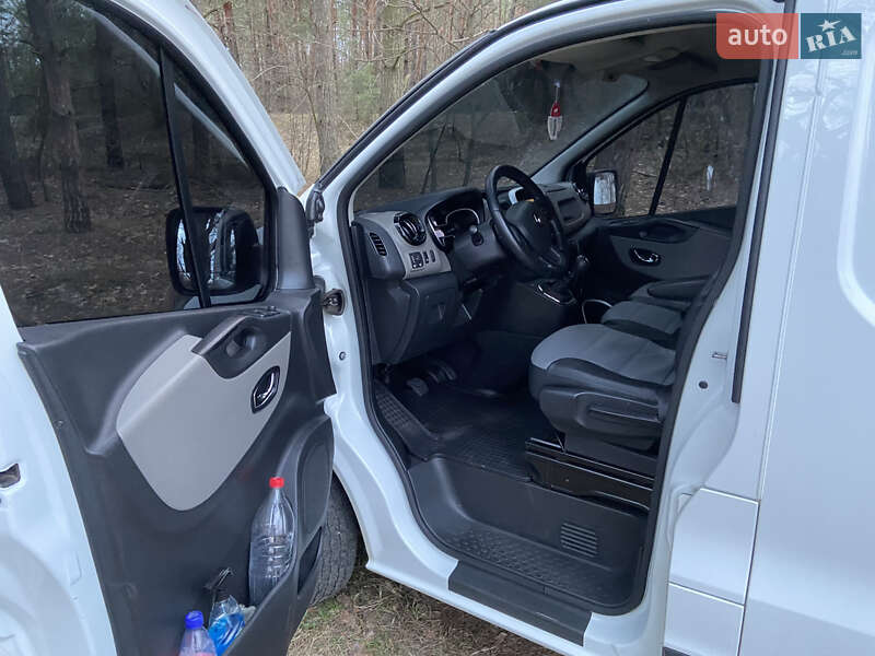 Грузовой фургон Renault Trafic 2016 в Днепре