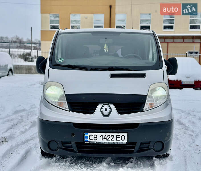 Минивэн Renault Trafic 2011 в Ровно