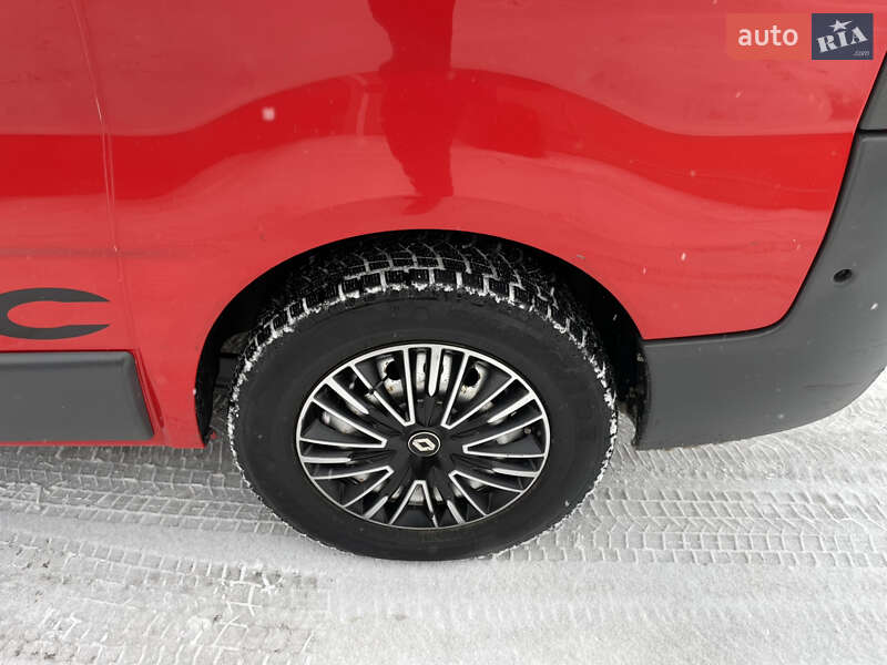 Минивэн Renault Trafic 2005 в Хмельницком фото 30 Минивэн Renault Trafic 2005 в Хмельницком